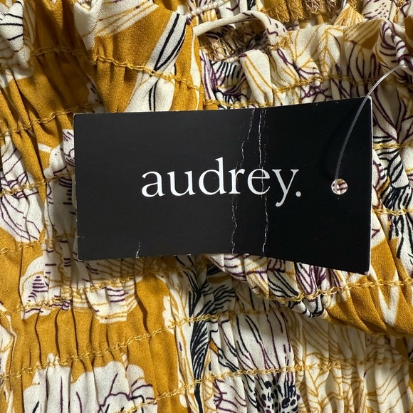 Vibrant Yellow and White Smocked Crop Camisole tube top summer lightweight - Picture 5 of 5